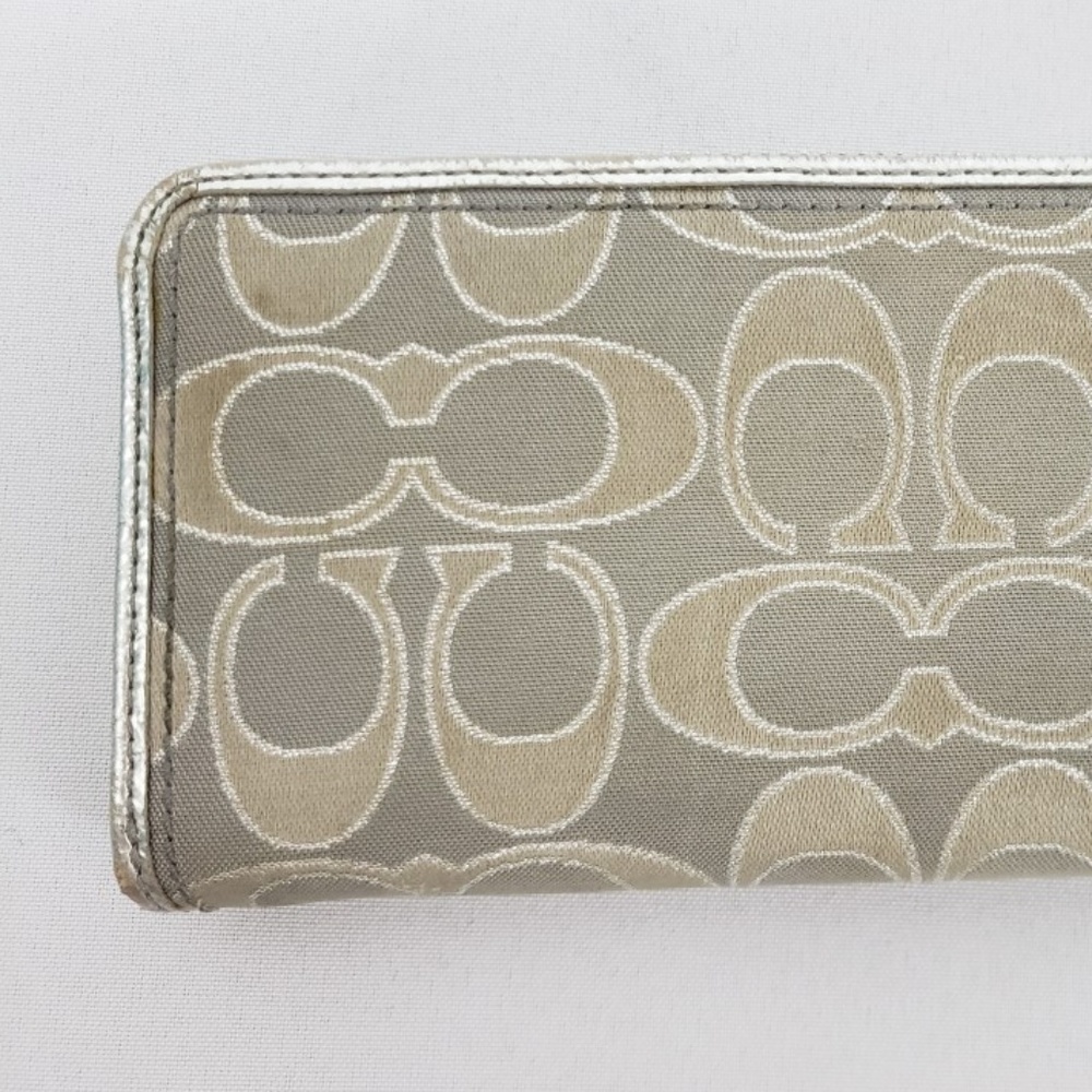 Coach Grey Monogram Wallet - Picture 3 of 4